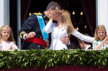 A kiss to remember as King Felipe and Queen Letizia give the day one of its most memorable images. Alongside Felipe and Letizia are their daughters Leonor, Princess of Asturias, and (right) Princess Sofia.
